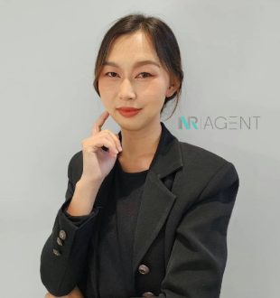 อั๋น - จุฑารัตน์ ครองยุติ