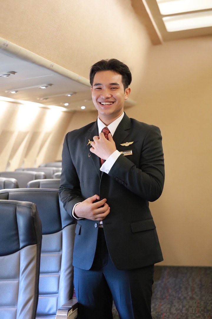 กอล์ฟ - ธีรพงศ์ คิดดี